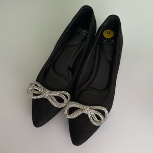 NEW in Box Jones New York Women’s Pointed Toe Embellished Dress Flats size 9